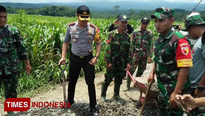 BERITA FOTO Kompak Kapolres Dandim Jember Untuk TMMD Ke 104 TIMES