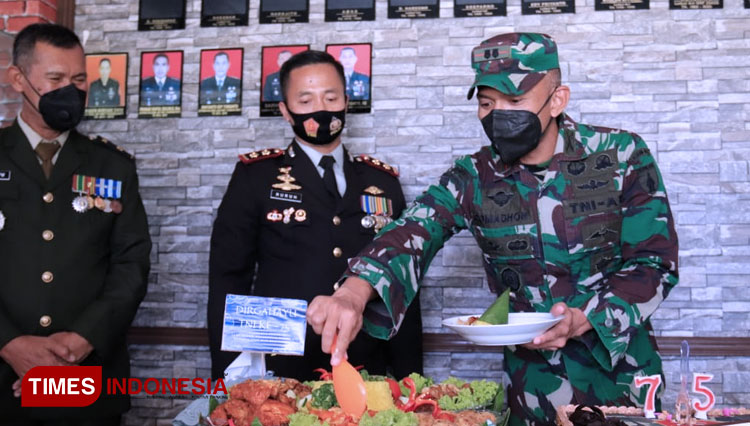 HUT Ke 75 TNI Kapolres Tuban Dan PJU Sambangi Kodim 0811 Tuban TIMES