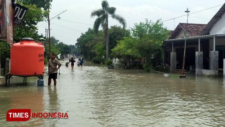 Bpbd Jombang Terus Berupaya Tangani Banjir Yang Melanda Desa Jombok