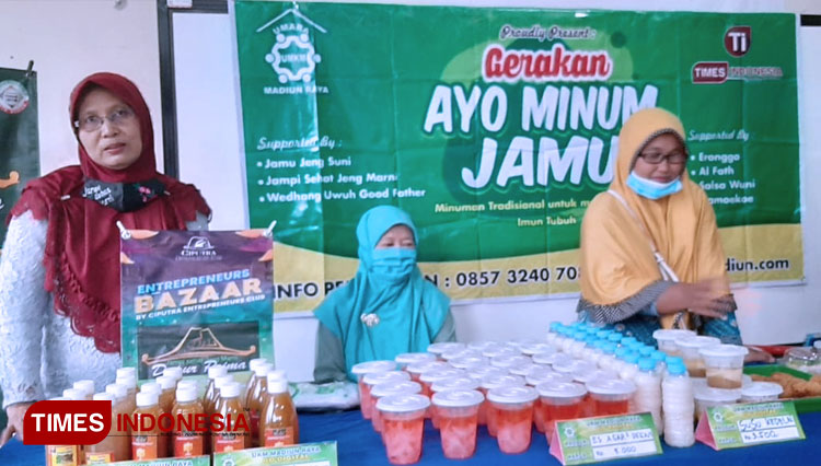 Umara Madiun Launching Parcel Lebaran Dan Festival Jajanan Produk Umkm