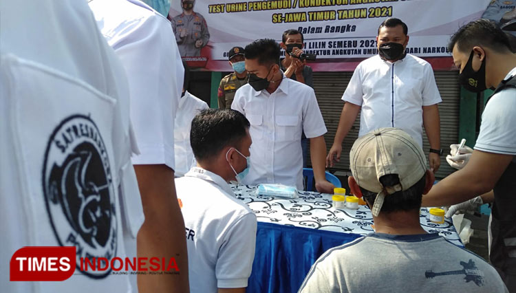 Jelang Libur Nataru Polres Malang Gelar Tes Urine Untuk Sopir Angkutan