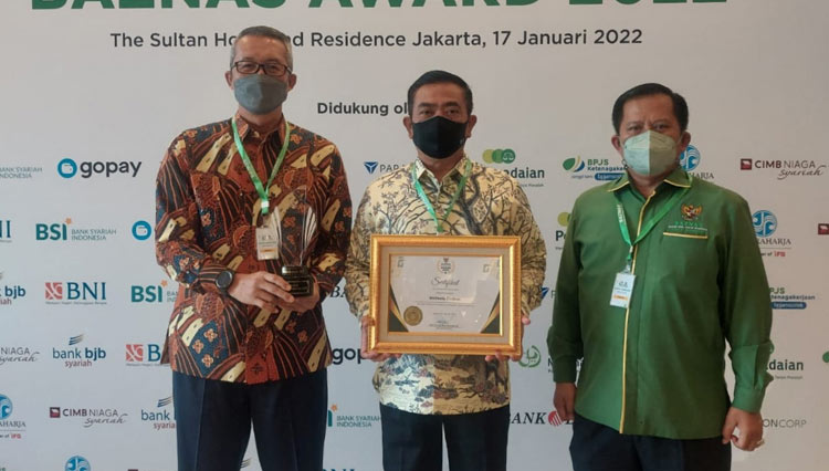 Wali Kota Cirebon Raih Penghargaan Baznas Award TIMES Indonesia