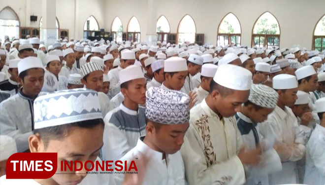 Shalat Idul Fitri. (FOTO: Dok. TIMES Indonesia)