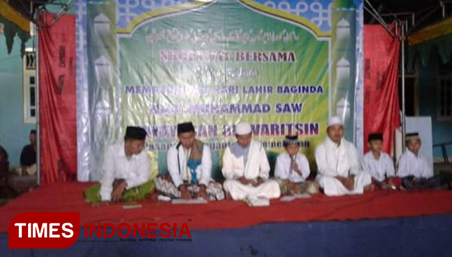 Gelar Maulid Nabi, Ponpes Al-Waritsin Pegantenan Datangkan 