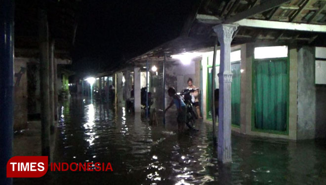 Permukiman warga di Probolinggo yang terendam banjir rob (FOTO: Happy/TIMES Indonesia)