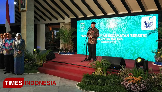 Malam penganugerahan Kecamatan Berseri oleh Bupati Malang, Dr H Rendra Kresna di Pendopo Agung Kabupaten Malang. (FOTO: Widodo Irianto/TIMES Indonesia)