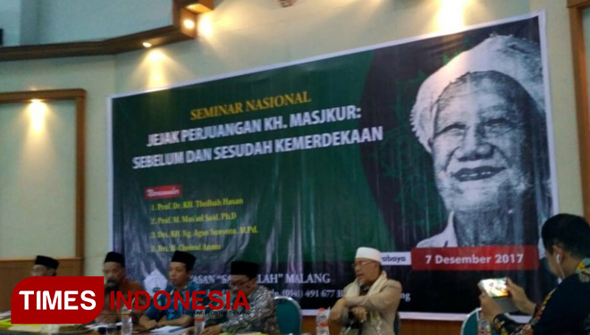 ANTUSIAS: Narasumber Seminar Nasional