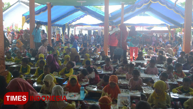 Lomba-Mewarnai-Pahlawan-Blambangan-2.jpg