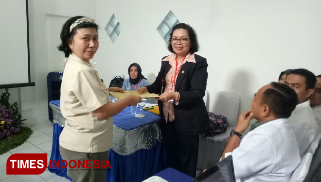 RSIA Rampal Denkesyah Malang menjalani survey akreditasi dan penilaian standar rumah sakit dari Komite Akreditasi Rumah Sakit (KARS), Rabu (13/12/2017). (FOTO: AJP TIMES Indonesia)