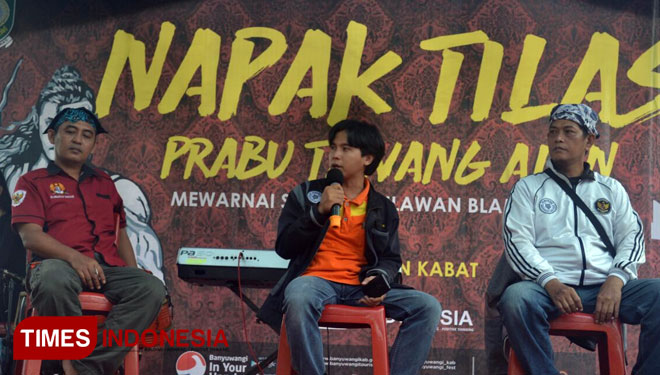 Searah jarum jam, Ken Ali, Aji dan Founder Banjoewangi Tempo Doeloe Munawir. (FOTO: Erwin Wahyudi / TIMES Indonesia)