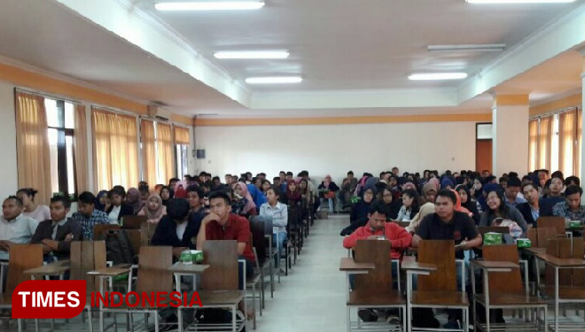 Pembekalan bagi Calon Peserta KPM UWG