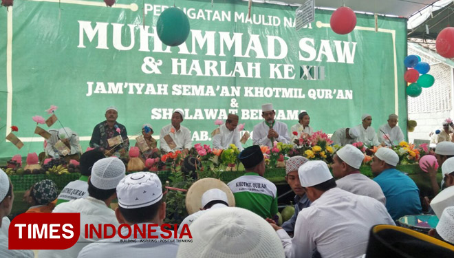 Peringati Maulid  Ratusan Hafidz Situbondo Khatamkan Quran 