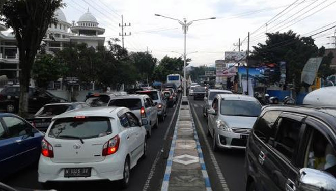 Arus Padat Di Kota Batu Dishub Pantau Lewat Cctv Times Indonesia 7124