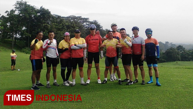 Kegiatan Pangdam V/Brw dan Danrem 083/Bdj dalam rangka Gowes. (FOTO: AJP/TIMES Indonesia)