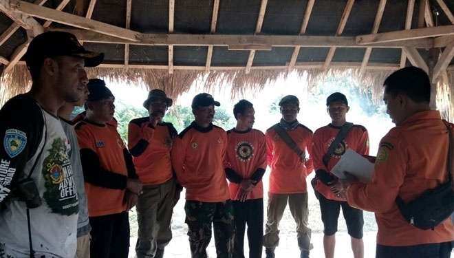 Upaya pencarian terhadap dua pelajar SMK Turen yang hilang di pantai Bangsong,  Teluk Asmara terus dilakukan hingga radius 2 kilometer. (FOTO: Istimewa)