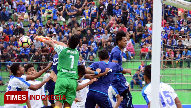 Menang Lawan PSIS, Pelatih Arema Belum Puas - TIMES Indonesia