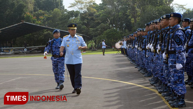 Sertijab Komandan Skadron Teknik (Skatek) 022 Lanud Abd Saleh Letkol Tek Feri Gumayadi, S.T. Rabu, 10/01/2018. (FOTO: ajp.TIMES Indonesia)