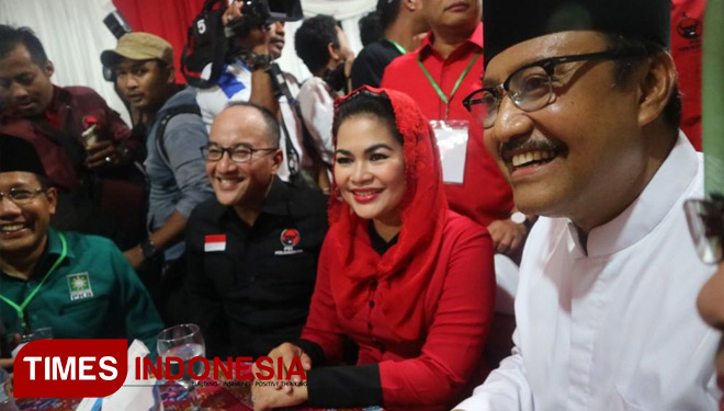 Pasangan Cagub dan Cawagub Jawa Timur, Gus Ipul - Puti (FOTO: Dok. TIMES Indonesia)