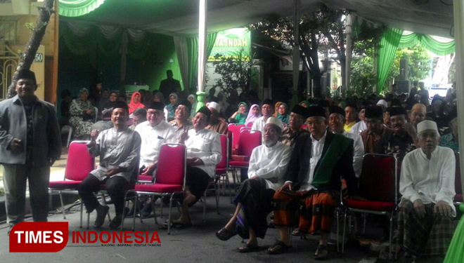 Posko-Khofifah-Emil-di-lamongan-A.jpg