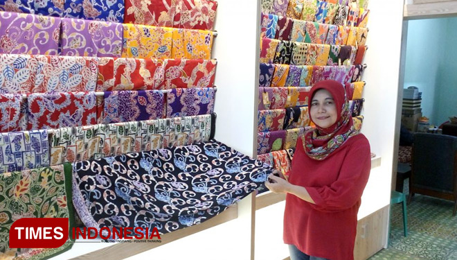 Mengenal Iriane Chairini Pengusaha Kain Batik Yang Punya Jiwa Sosial Times Indonesia