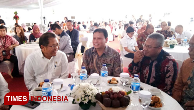 (Tengah) Ketua Bawaslu RI Abhan (FOTO: Hasbullah/TIMES Indonesia)