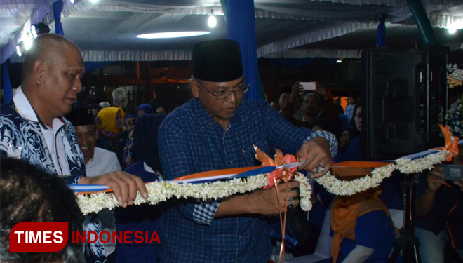 Peresmian kantor DPD Nasdem Kota Malang oleh ketua DPW Nasdem Jatim, Rendra Kresna. Minggu, 4/3/2018. (FOTO: Tria Adha/TIMES Indonesia)