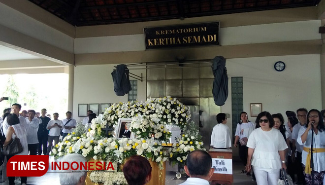 Jenazah-almarhum-Heri-Darmawan-A.jpg