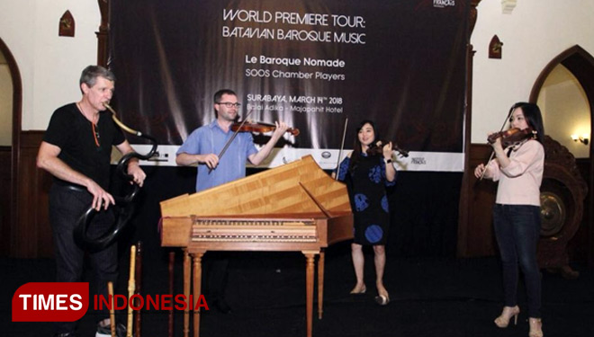 Konser ensambel Le Baroque Nomade di Surabaya mengeksplorasi budaya musik barok Eropa abad ke-17, Rabu (14/3/2018).(FOTO: Ashar Saifur Rizall/ TIMES Indonesia)