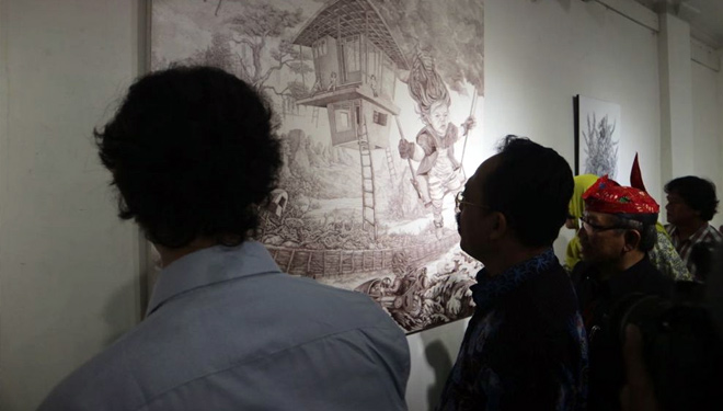 Pameran seni rupa Mind Showcase di Galeri Prabangkara Taman Budaya Jatim, Senin (19/3/2018). (FOTO: Lely Yuana/ TIMES Indonesia)