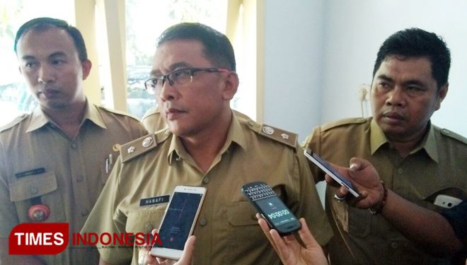 Ketua SKAK Bondowoso, Hanafi, saat dikonfirmasi awak media. (FOTO: Sofy/TIMES Indonesia)