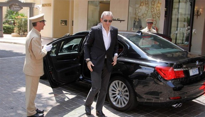 Bos Louis Vuitton Jadi Orang Terkaya di Industri Fesyen