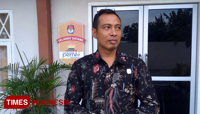 Ketua KPU Kabupaten Bojonegoro, Abdim Munib, Rabu (18/4/2018) (FOTO: Ali Shodiqin/TIMES Indonesia)