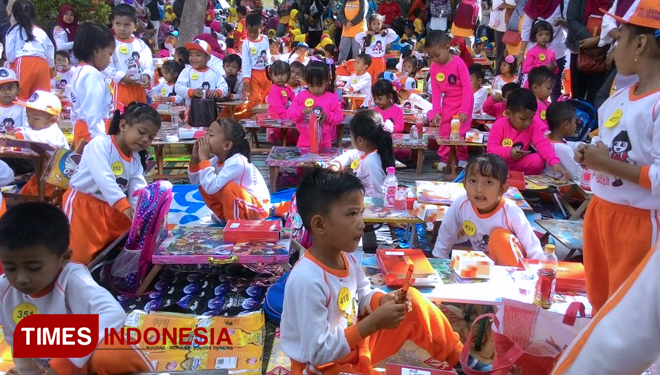52 Ribu Murid Paud di Banyuwangi Bermain Puzzle NKRI