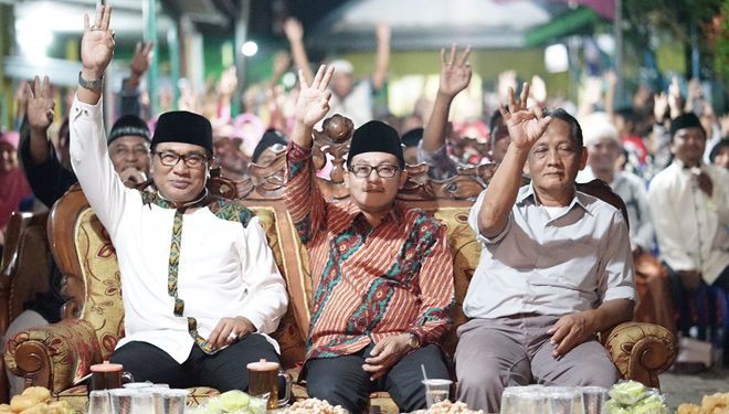 Pasangan calon Wali Kota dan  Wakil Wali Kota Malang nomor urut 3 Sutiaji - Edi (SAE) mendapat dukungan dari paguyuban penggali makam, Jumat (27/4/2018). (FOTO: Istimewa)