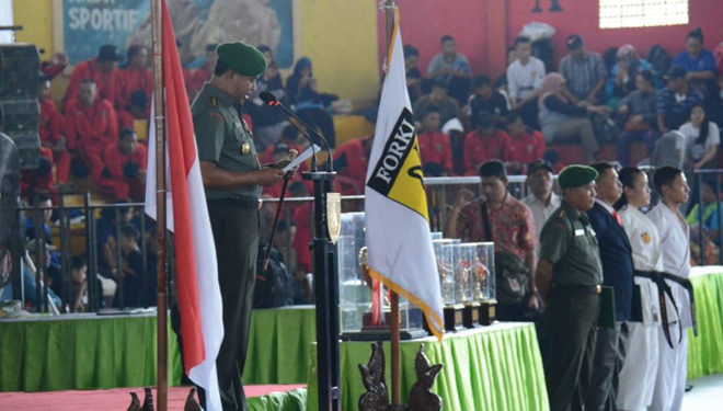Pangdam Brawijaya Resmikan Kejurda Forki ke-IV