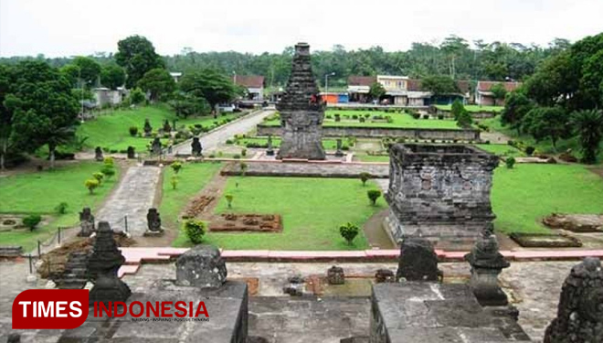 Candi Penataran, Perkebunan Sirah Kencong dan Pantai Serang di Kabupaten Blitar (FOTO: AJP/TIMES Indonesia)