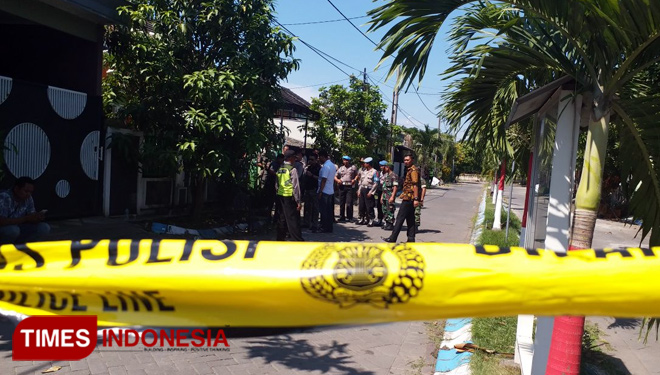 Suasana penembakan terduga teroris di Puri Maharani. (FOTO: Rudi Mulya/TIMES Indoneisa)
