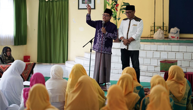 Sutiaji Ajak Muslimat Niatkan Ibadah dalam Memilih Pemimpin