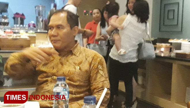 Anggota Komisi V DPR RI dari Fraksi Gerindra, Bambang Haryo Soekartono  saat berbuka puasa bareng Wartawan di Jakarta, Rabu (6/6/2018). (FOTO: Alfi/ TIMES Indonesia)