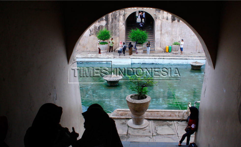 Kompleks Istana Taman Sari menjadi salah satu pilihan tujuan destinasi wisatawan yang berkunjung ke Yogyakarta. (Foto : Tria Adha/TIMES Indonesia).