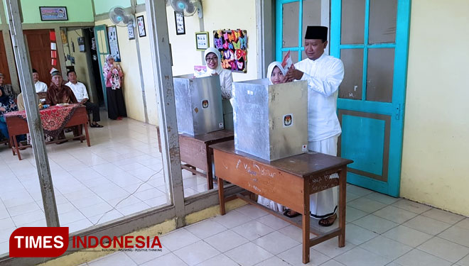 BUpati-Pasuruan-Memilih-A.jpg