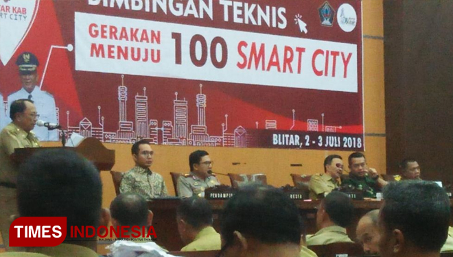 Bimtek Gerakan 100 Smart City oleh Pemkab Blitar. (FOTO: AJP/TIMES Indonesia)