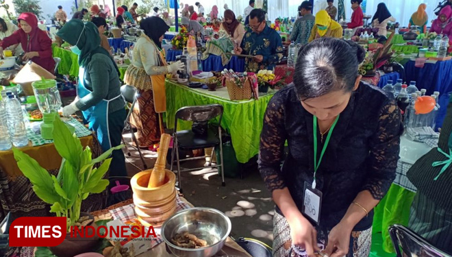 80 Peserta Beradu Meracik Jamu Gendong TIMES Indonesia 80 Peserta Beradu Meracik Jamu Gendong TIMES Indonesia