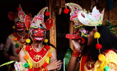 Belajar Topeng Malangan di Kampung Budaya Polowijen