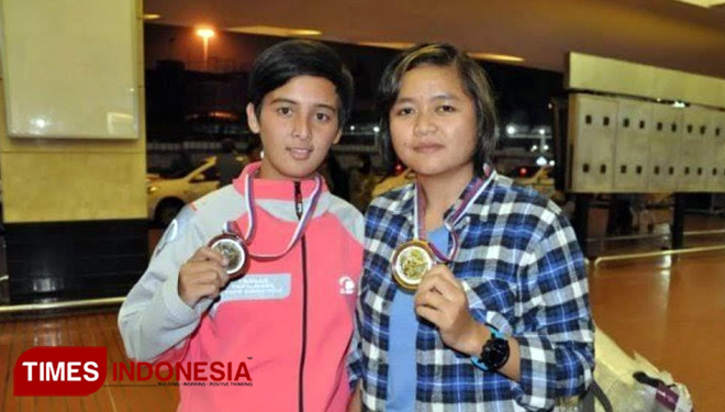Atlit Paralayang Internasional asal Batu, Rika Wijayanti (kanan) berharap mendapatkan medali emas di PGAWC seri III ini. (Istimewa for TIMES Indonesia)