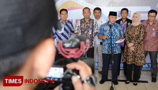 Kepala BNNP Jawa Timur, Brigjen Pol Drs Bambang Budi Santoso  saat siaran pers, Jumat (13/7/2018) di kantor BNN Kota Batu. (FOTO: Adhitya Hendra/TIMES Indonesia)