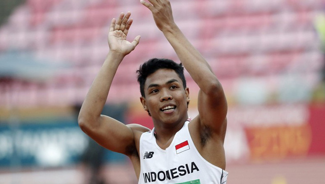 Lalu Muhammad Zohri bersama Rektor dan Civitas Akademik IKIP Mataram. (FOTO: Istimewa)