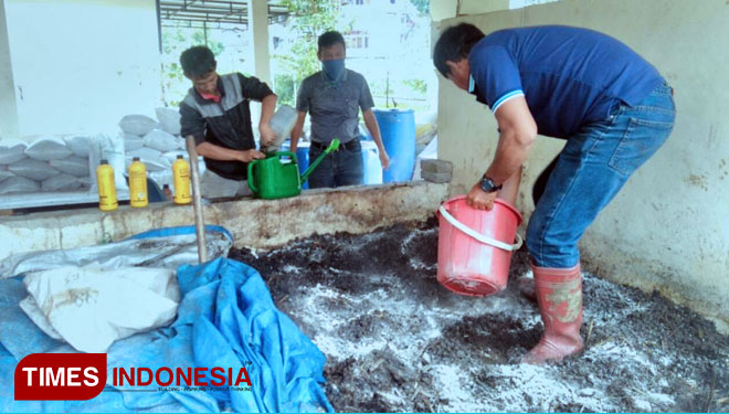 Petugas teknis Rumah Potong Hewan (RPH) Kota Palembang saat belajar tentang pengelolaan Limbah RPH di BBPP Batu (FOTO: ajp.TIMES Indonesia)