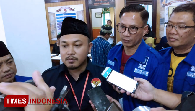 DPD PAN Kota Malang mendaftarkan 45 calon ke Kota Malang(FOTO: Imadudin M/TIMES Indonesia)