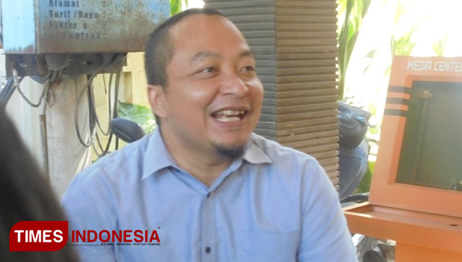 Ketua DPC Partai Gerindra Kabupaten Gresik saat ditemui usai rapat di Kantor DPRD Gresik. (FOTO: Akmal/TIMES Indonesia)